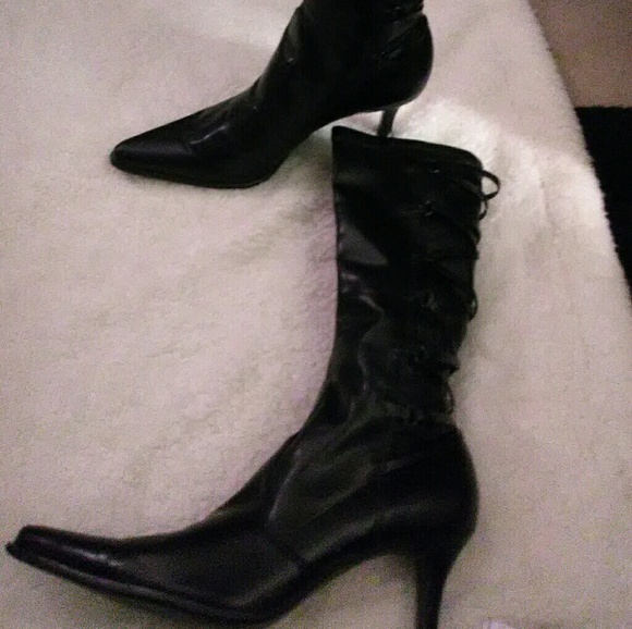 Boots - Picture 2 of 4